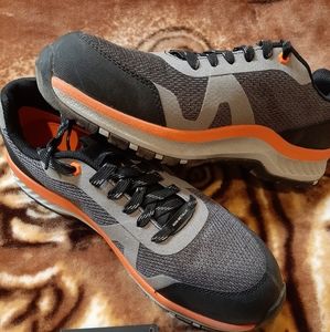 Men's Caterpillar shoes, reinforced toe